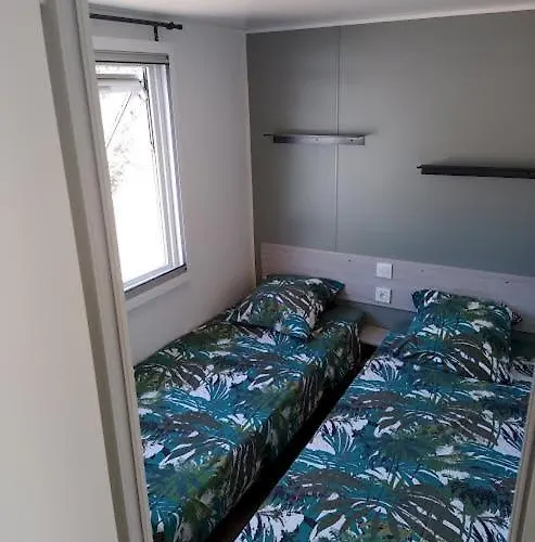 Joli 2 Sur Lumio, Vue à Couper Le Souffle. Camping